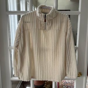 Warm and Cozy Lifestyle pullover winter white Size L